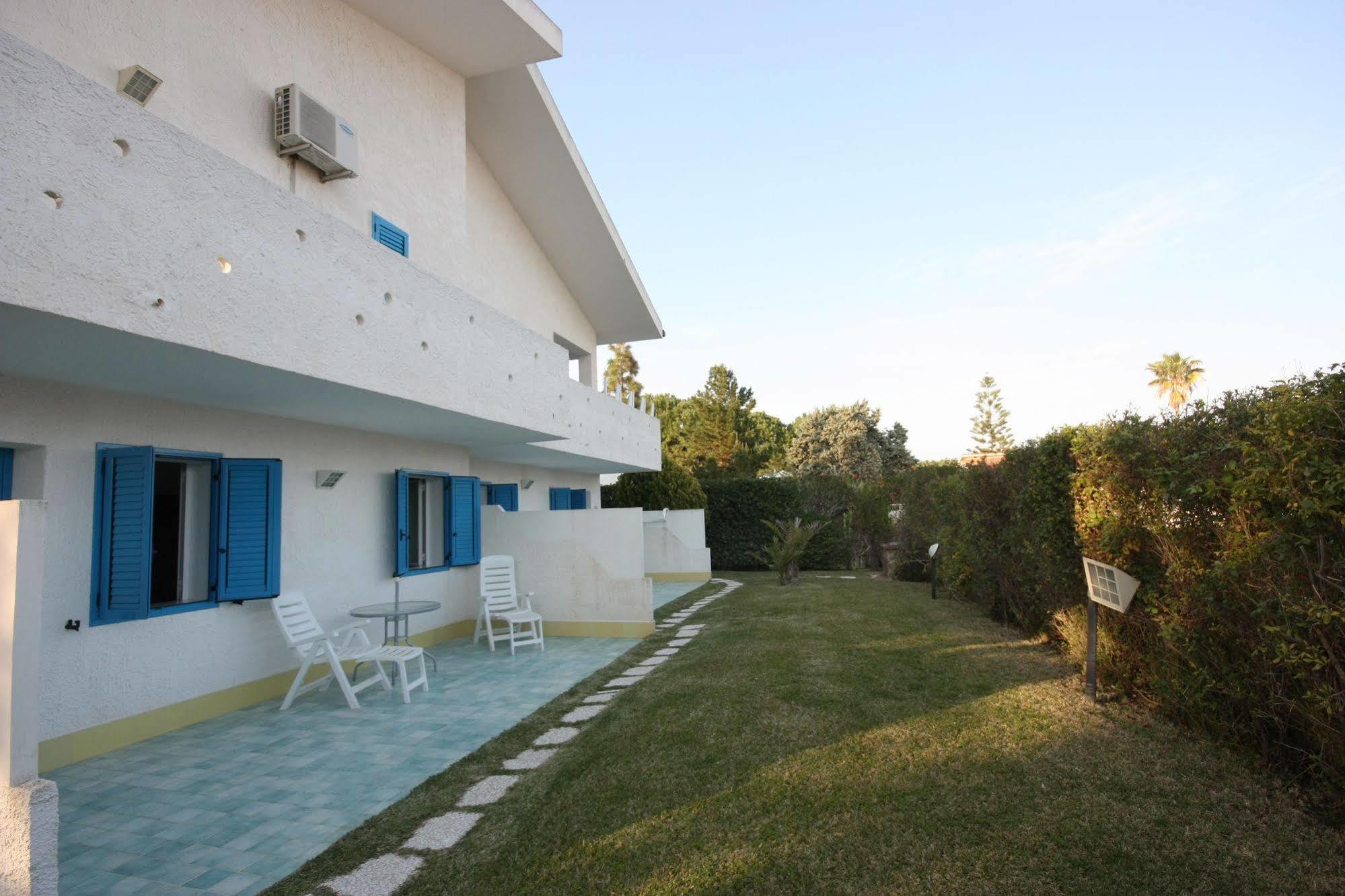 Suite House L'Isola Che Non C'E Fontane Bianche Exterior foto